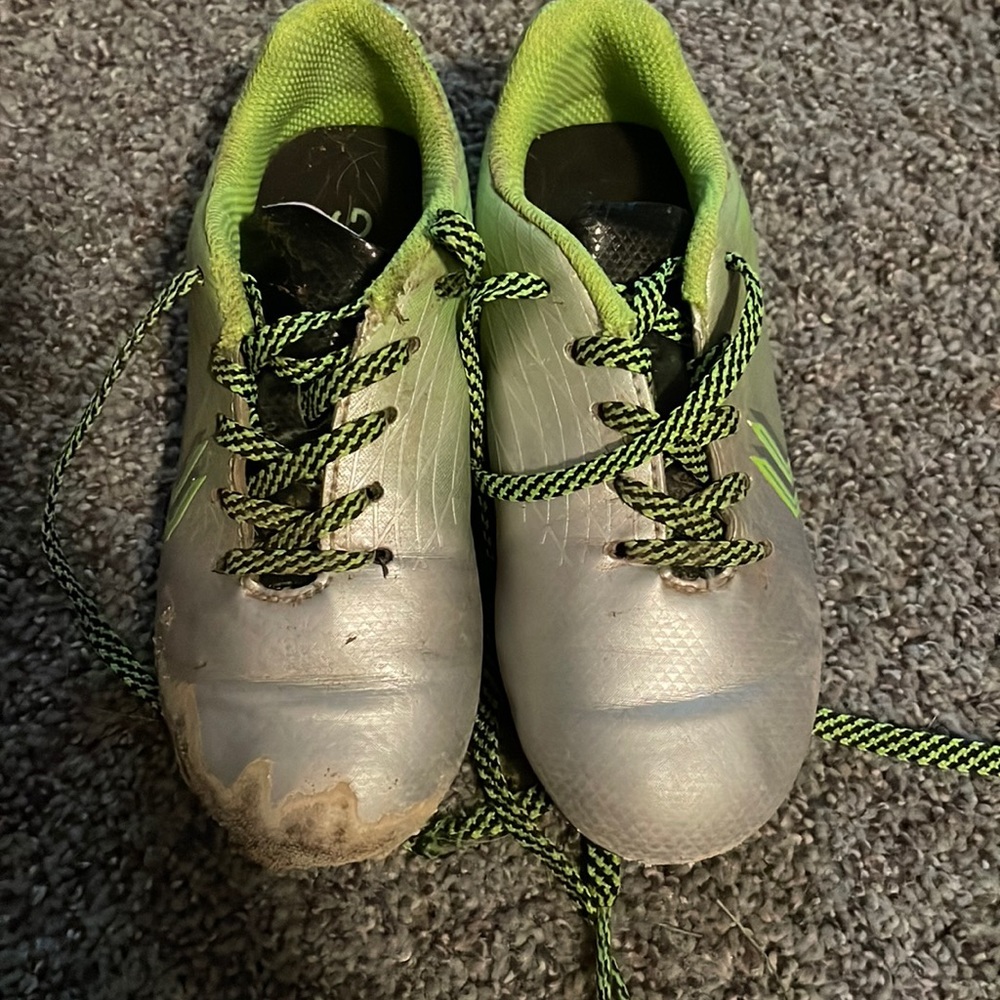 Dicks sporting goods soccer cleats